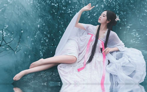 阿娇打开双腿被亲Ps 成图,明星照片被恶搞，阿娇发声呼吁抵制网络暴力-2